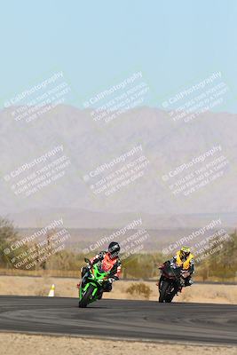 media/Jan-04-2025-Race Pace (Sat) [[691f78c490]]/3-Turn 4 Entry Vested (1010am)/